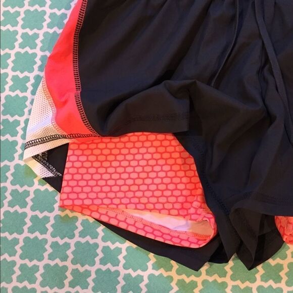 Champion 2-in-1 Shorts - Picture 2 of 7